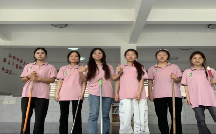 护理学子“三下乡”首日4.png