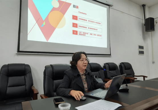 张景春教授为我校2022年新进教师开展讲座培训509.png