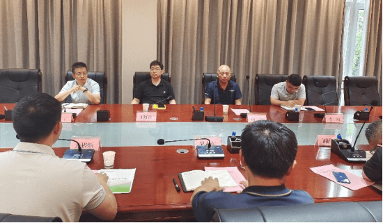 通讯:教育部教育信息化专业委员dafa大发手机版app下载王红松专家一行来我院调研指导工作421.png