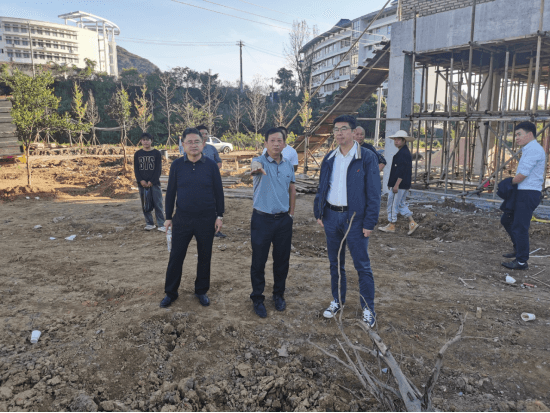 6合宝典下载,疯狂魔鬼城单机版下载,开店宝网页版登录党委副书记、院长项光亚一行到铜仁职业技术6合宝典下载,疯狂魔鬼城单机版下载,开店宝网页版登录山地现代农业产教融合示基地指导工作323.png